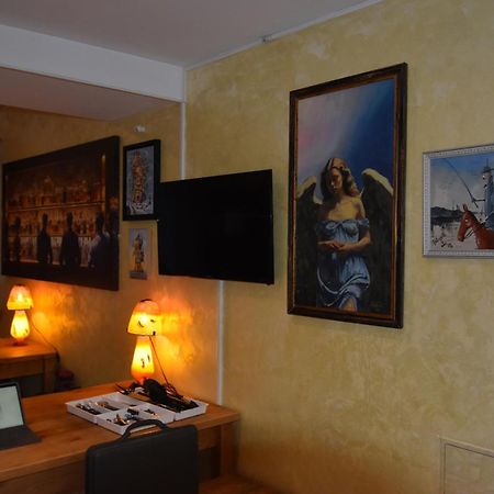 Appartement A l'ombre du Palais à Avignon Extérieur photo