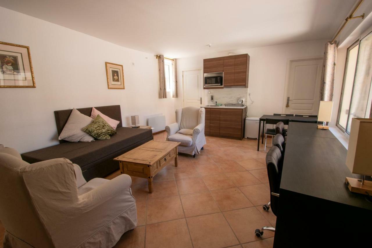 Appartement A l'ombre du Palais à Avignon Extérieur photo