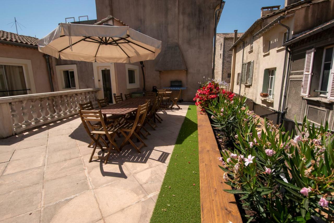 Appartement A l'ombre du Palais à Avignon Extérieur photo